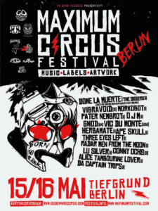 maximum circus 10x7,5cm